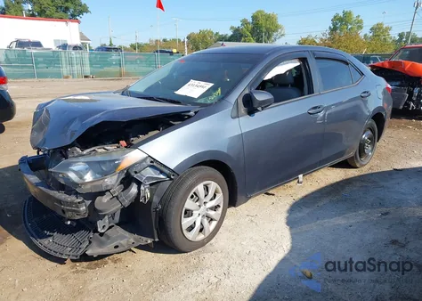 2016 Toyota Corolla Le z USA, uszkodzony, nr VIN 2T1BURHE3GC688965